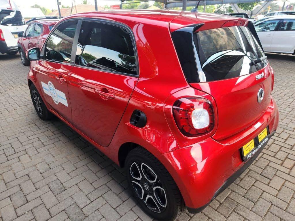 2017 Smart Forfour 66kW Prime For Sale R20 000 2017 HATCHBACK Pe in Centurion - Image 2