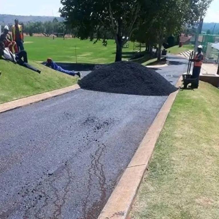 Tar Surfaces and Civils in Boksburg - Image 2