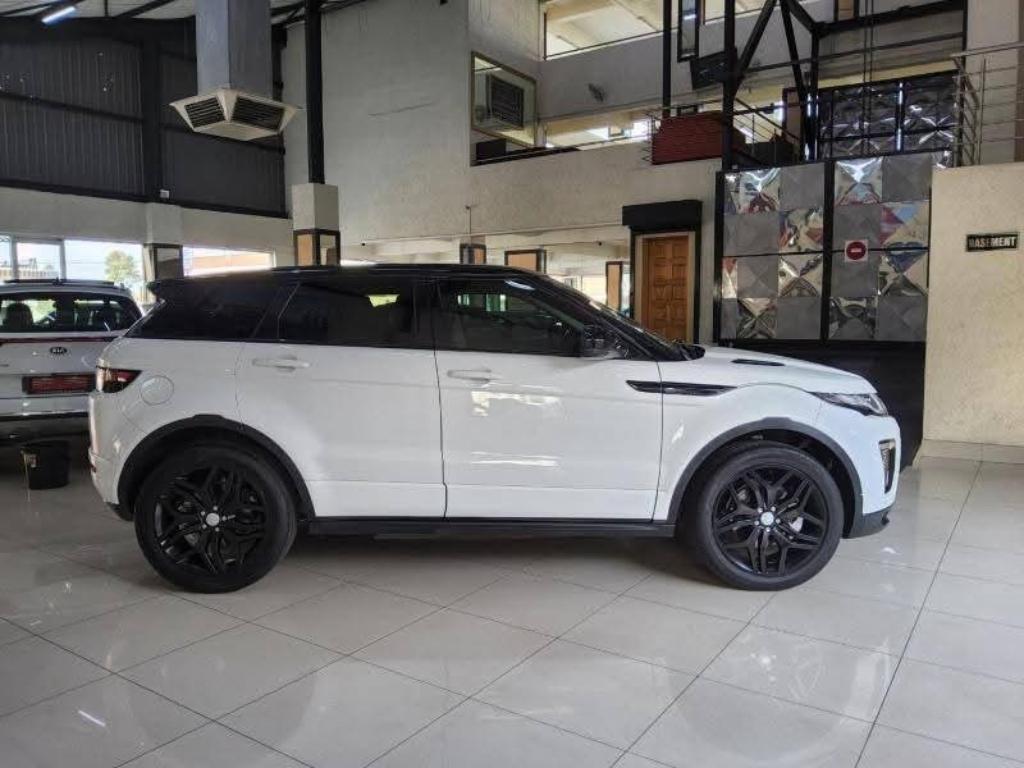 2017 Land Rover Range Rover Evoque HSE Dynamic Si4 Selected R91 in Pretoria - Image 3
