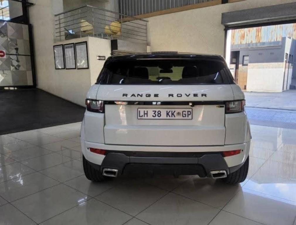 2017 Land Rover Range Rover Evoque HSE Dynamic Si4 Selected R91 in Pretoria - Image 4