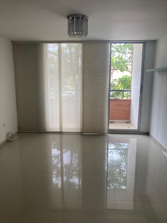 VENTA APARTAMENTO LA FLORESTA en Girón - Imagen 6