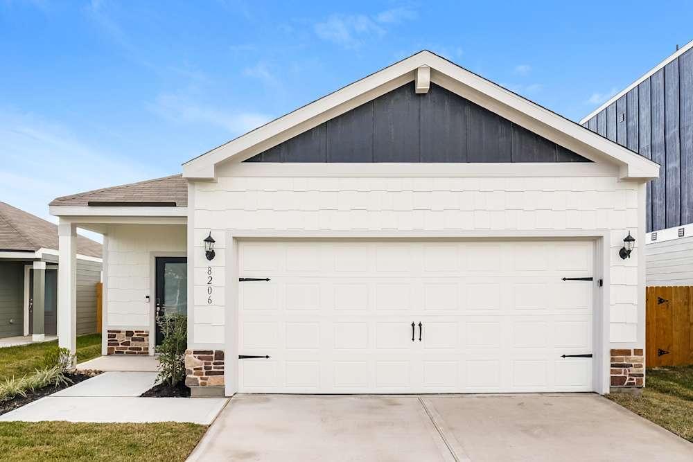 Available Now For Rent in Houston, TX, 77016 in United States - Image 1