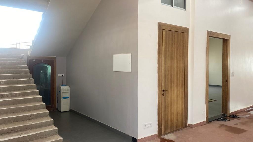 Un Furnished Commercial Warehouse For Rent At Dankuni in Bhāngar - Image 4