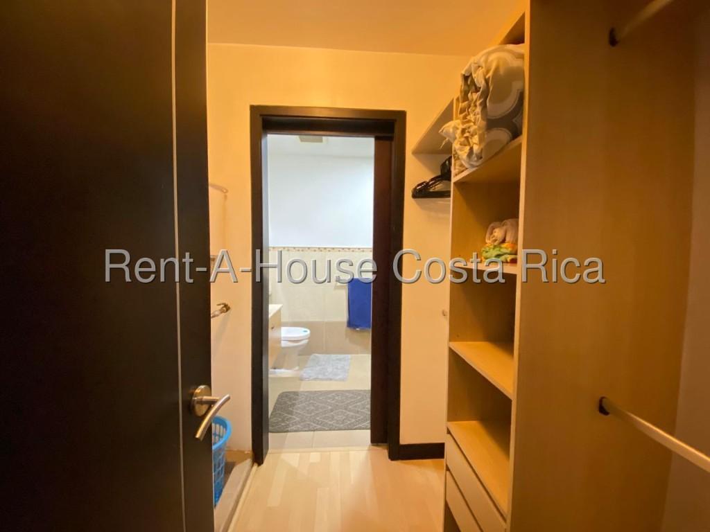 Se alquila apartamento en Santa Ana San José 26-1415 en San José - Imagen 8