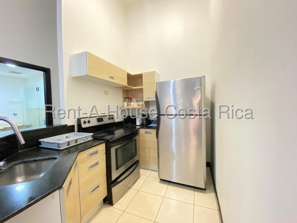 Se alquila apartamento en Santa Ana San José 26-1415 en San José - Imagen 5