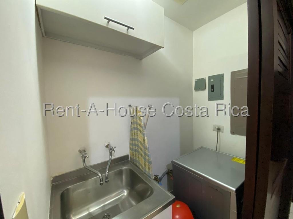 Se alquila apartamento en Santa Ana San José 26-1415 en San José - Imagen 13