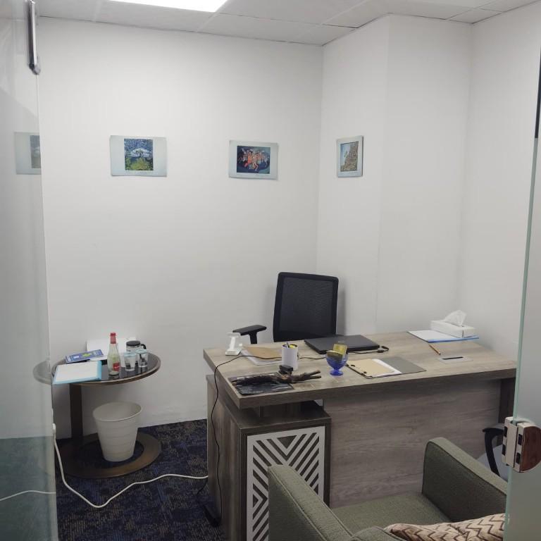 SEPERATE OFFICE FOR RENT 549 SQFT in Madīnat Zāyid - Image 2