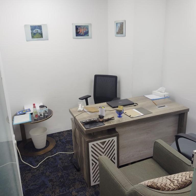 SEPERATE OFFICE FOR RENT 549 SQFT in Madīnat Zāyid - Image 3