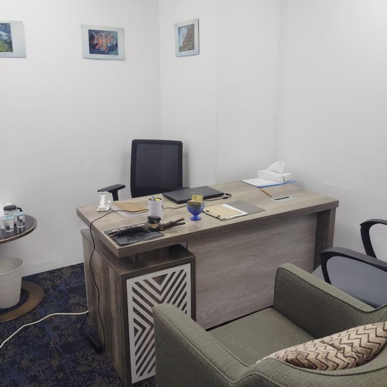 SEPERATE OFFICE FOR RENT 549 SQFT in Madīnat Zāyid - Image 4