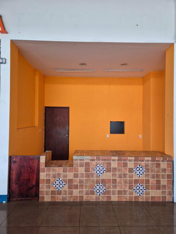 LOCAL COMERCIAL EN RENTA en San Juan Sacatepéquez - Imagen 1