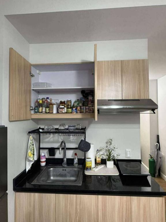 Premium Studio for Rent with Balcony at Solinea Tower 3 in Consolacion - Image 7