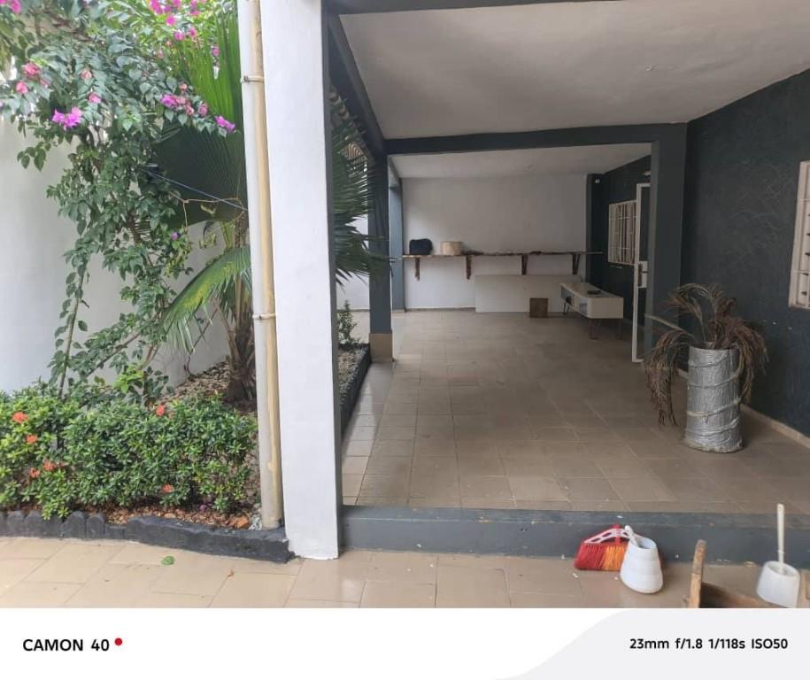 VILLA EN LOCATION A COCODY RIVIERA BONOUMIN à Abidjan - Photo 3
