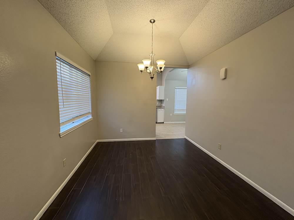 Beautiful Single Family HOME For RENT In Duncanville, TX in United States - Image 4