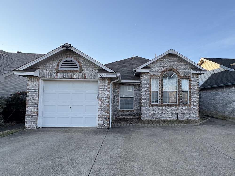 Beautiful Single Family HOME For RENT In Duncanville, TX in United States - Image 5