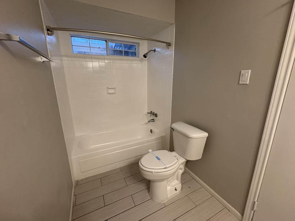 Beautiful Single Family HOME For RENT In Duncanville, TX in United States - Image 10