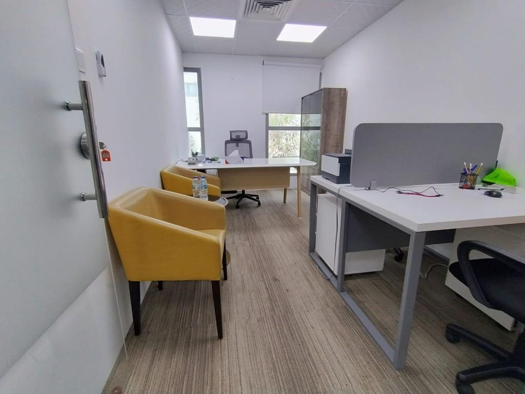 165 SQFT OFFICE SPACE AVAILABLE FOR RENT IN DUBAI in Dubai - Image 4