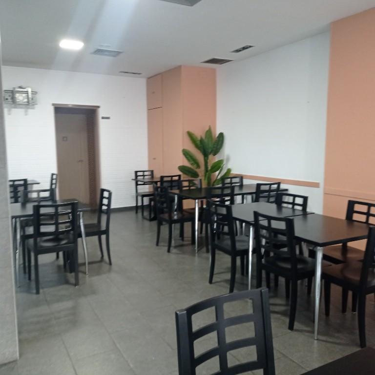 Se Alquila Local en Castelló de la Plana - Imagen 2