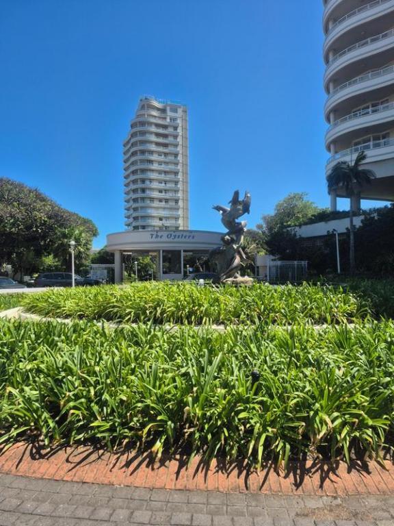 Apartment / Flat 1392-ref-9165 for Rent in Umhlanga Rocks, … in Durban - Image 1
