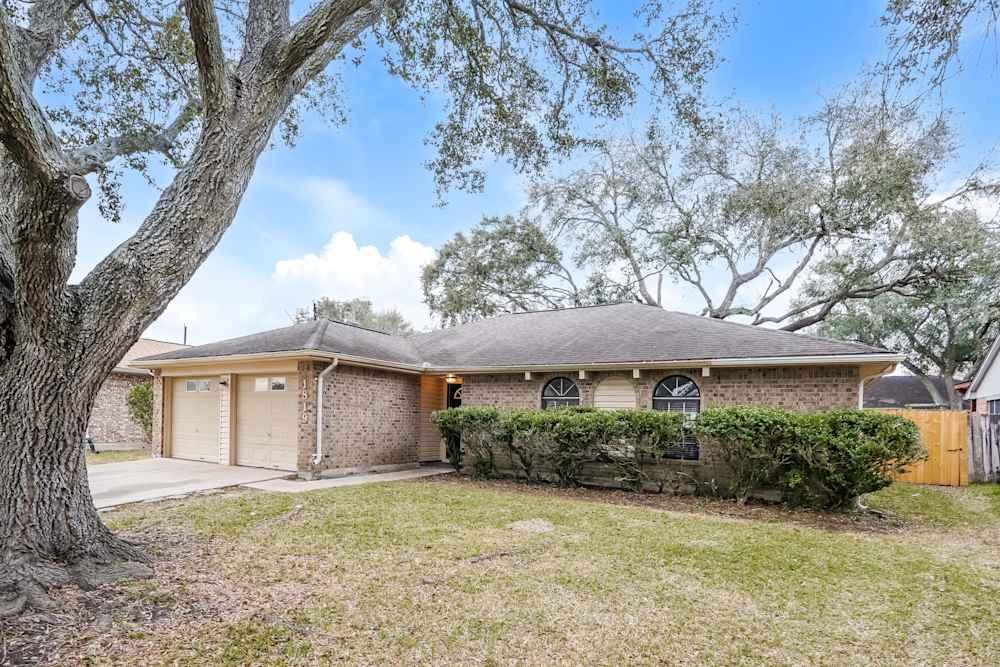 Available 3bed Single Family HOME For RENT in Pasadena - Image 3