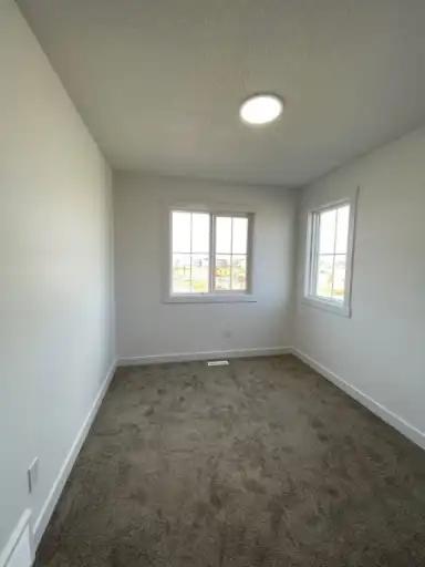 7110 KESWICK COMMON SW in Edmonton - Image 1