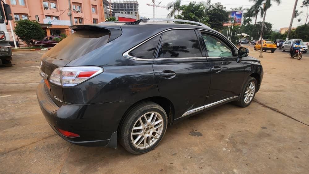 Lexus RX450h Hybrid 2013 au Cameroun - Photo 3