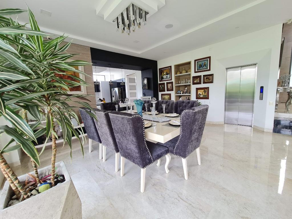 VENTA CASA CAMPESTRE RUITOQUE CONDOMINIO. VALLE DE ROCAS en Piedecuesta - Imagen 9