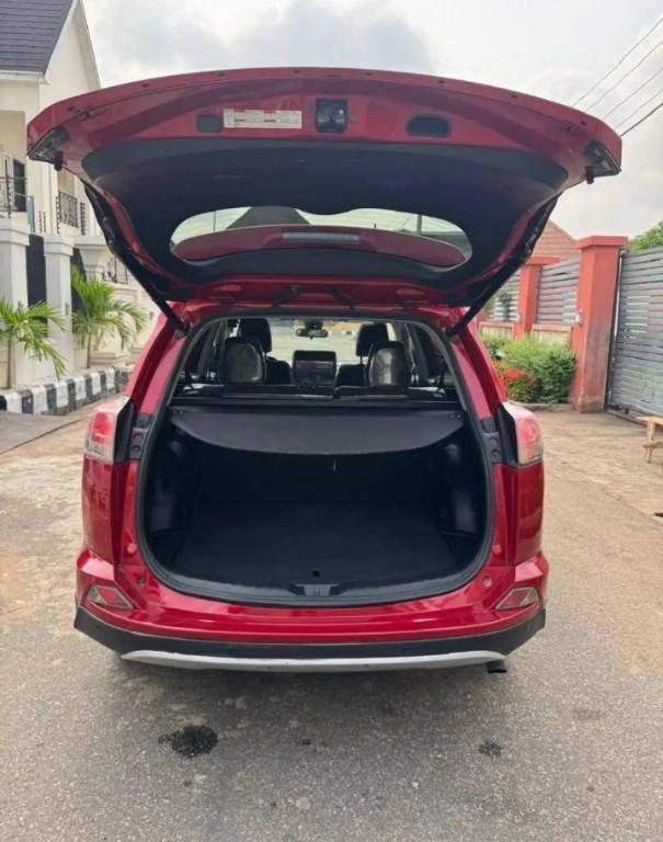 2016 Toyota Rav4 XLE 4PLUGS in Port Harcourt - Image 5