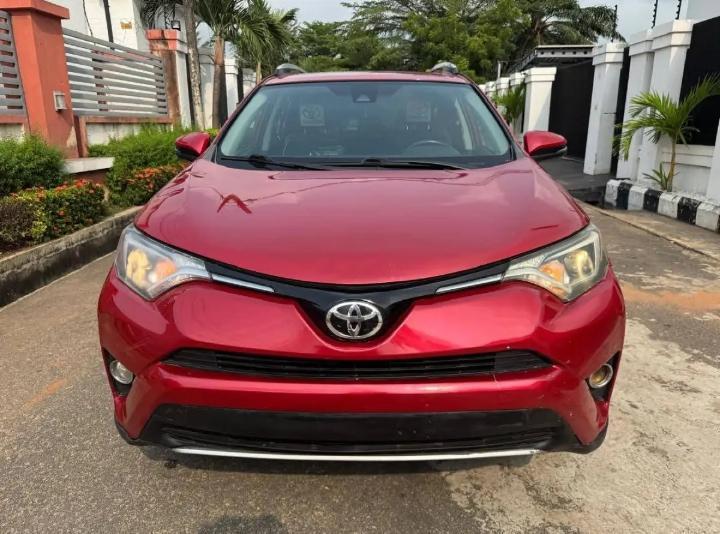 2016 Toyota Rav4 XLE 4PLUGS in Port Harcourt - Image 8