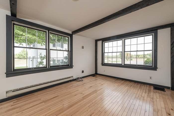 Beautifully Maintained Property – Ready for You in Burlington - Image 4