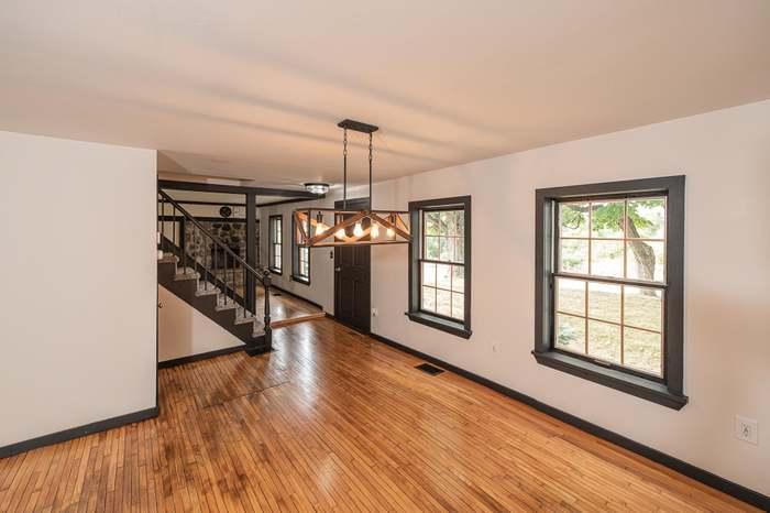 Beautifully Maintained Property – Ready for You in Burlington - Image 8