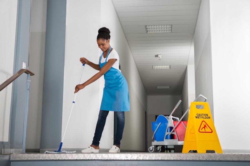 Pro-active Househelp Needed in Accra - Image 1
