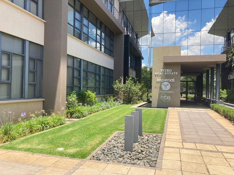 Commercial 2434-ref-536 for Rent in Boksburg East, Boksburg in Boksburg - Image 1