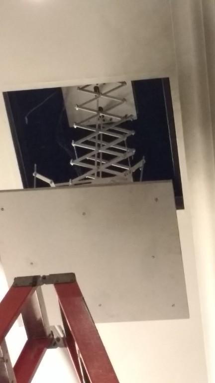RACK ELÉCTRICO ELEVADOR PARA PROYECTOR MULTIMEDIA en Lima - Imagen 8