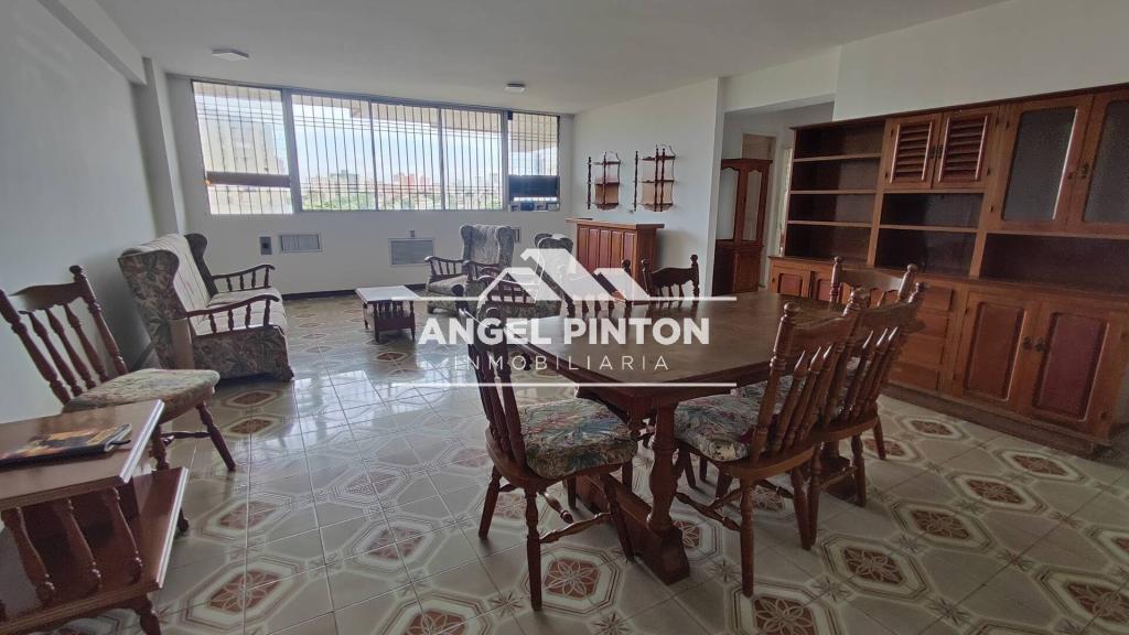 APARTAMENTO EN ALQUILER EN SANTA RITA MARACAIBO API 7288 en Maracaibo - Imagen 1