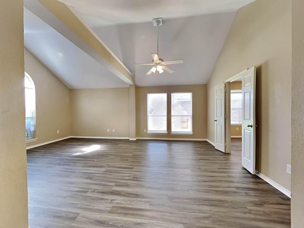 BEAUTIFUL SINGLE FAMILY HOME FOR RENT IN DALLAS, TX in United States - Image 3