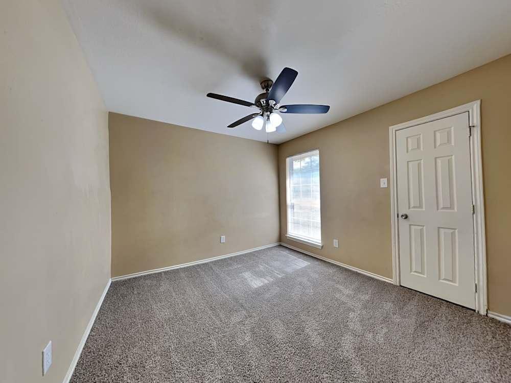 BEAUTIFUL SINGLE FAMILY HOME FOR RENT IN DALLAS, TX in United States - Image 10