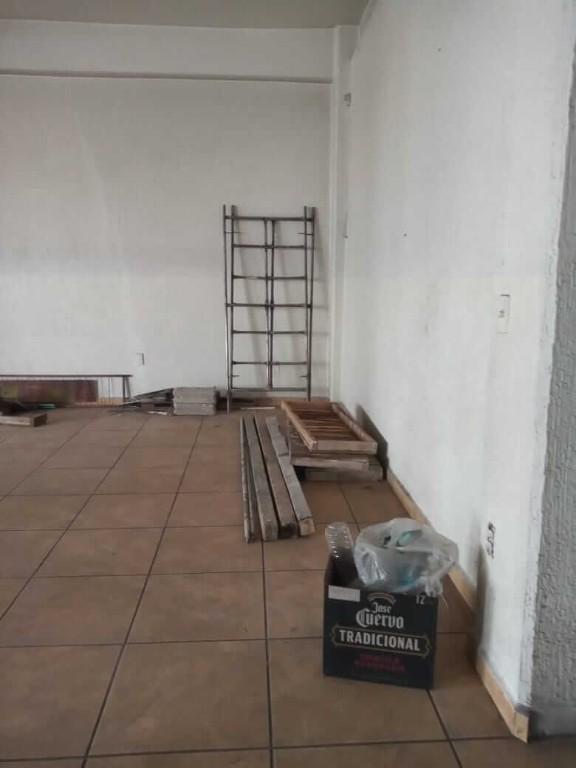LOCAL RENTA ERMITA METRO UAMI en Iztapalapa - Imagen 1