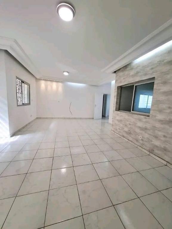 LOCATION À COCODY RIVIERA PALMERAIE APPARTEMENTS 4 PIÈCES AU 1 à Abidjan - Photo 3