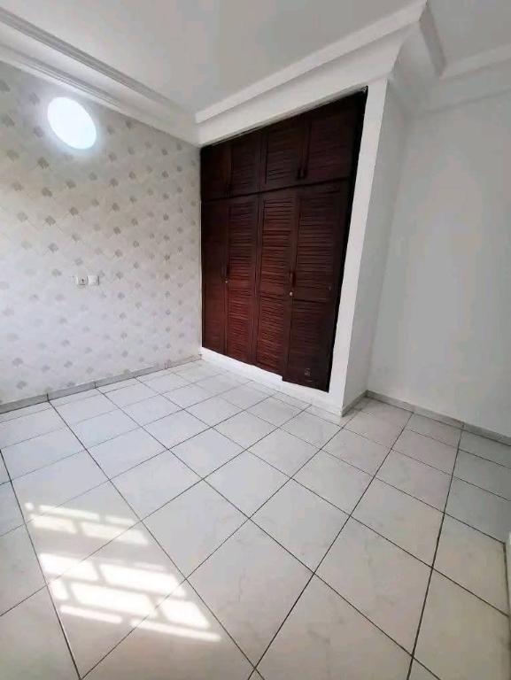 LOCATION À COCODY RIVIERA PALMERAIE APPARTEMENTS 4 PIÈCES AU 1 à Abidjan - Photo 7