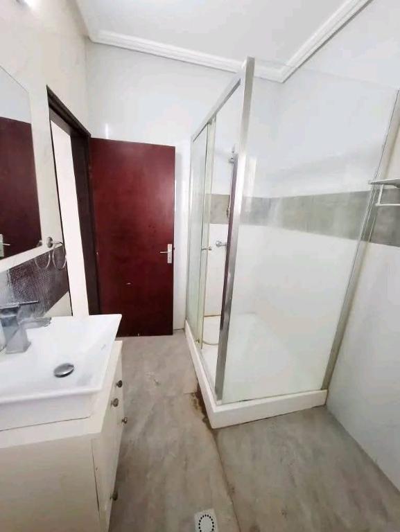 LOCATION À COCODY RIVIERA PALMERAIE APPARTEMENTS 4 PIÈCES AU 1 à Abidjan - Photo 8