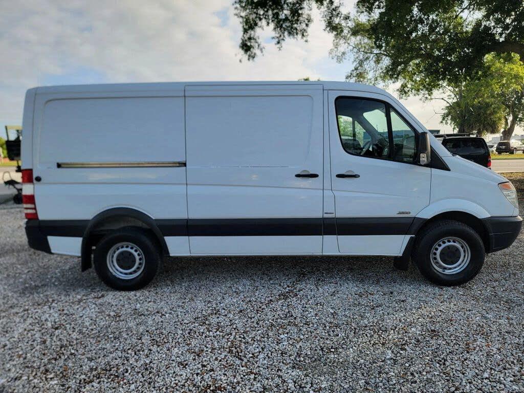 2012 Mercedes-Benz Sprinter Cargo 2500 144 WB RWD in United States - Image 2