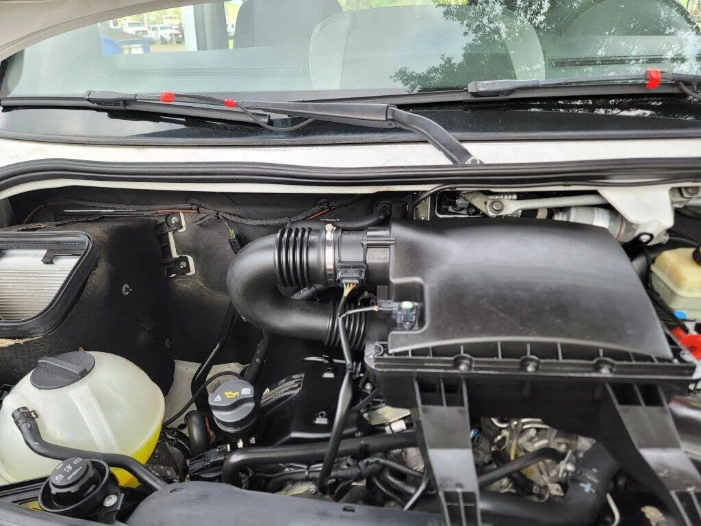2012 Mercedes-Benz Sprinter Cargo 2500 144 WB RWD in United States - Image 8
