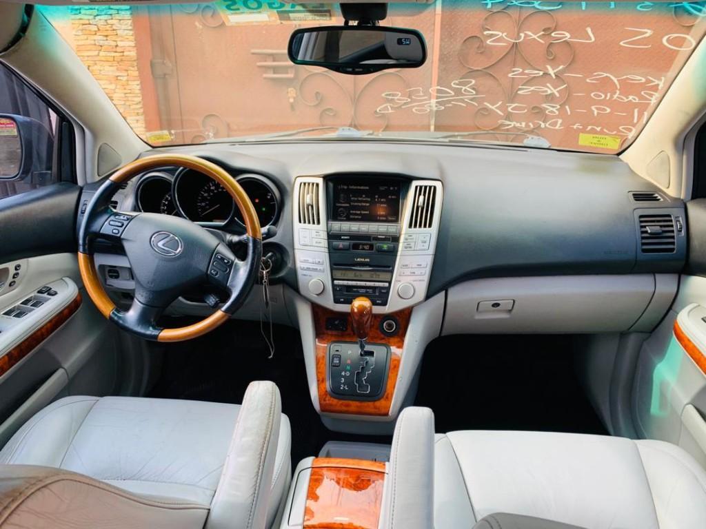 2005 Lexus Rx330 Full Options Call 07071885554 in Port Harcourt - Image 3