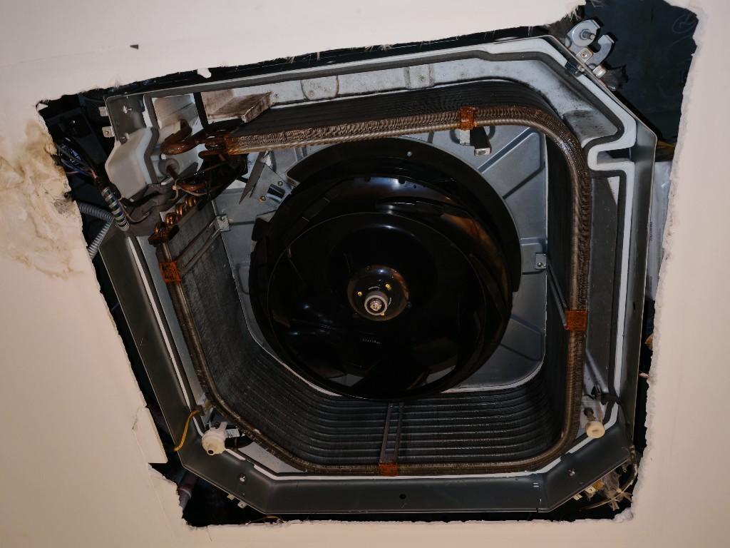 Air-Conditioner Maintenance And Troubleshooting in Kampung Pasir Gudang Baru - Image 3