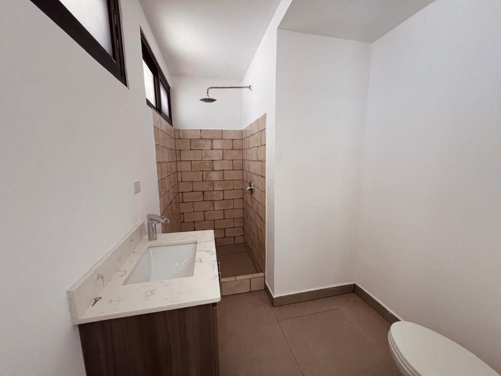 Se alquila apartamento en San Rafael Escazú 26-1240 en San José - Imagen 12