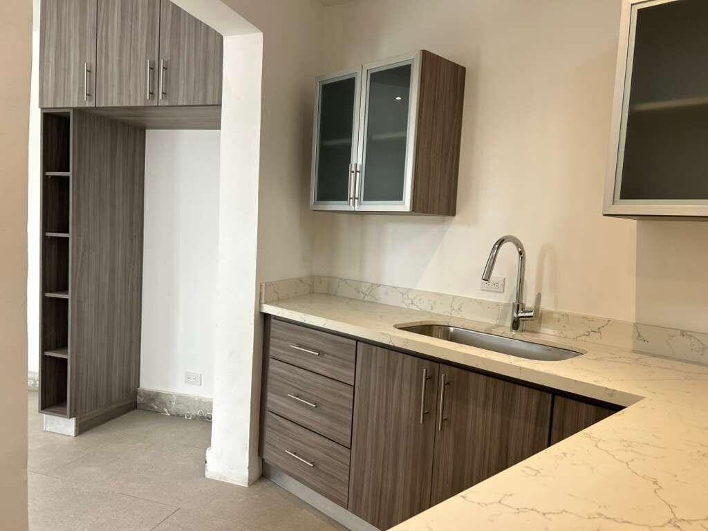 Se alquila apartamento en San Rafael Escazú 26-1240 en San José - Imagen 6