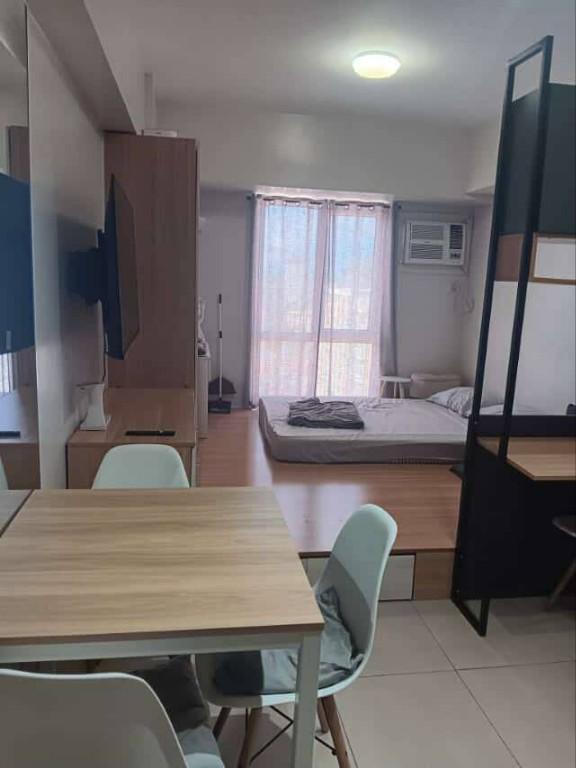 Fully Furnished Studio for Rent Avida Tower 3 in Minglanilla - Image 2