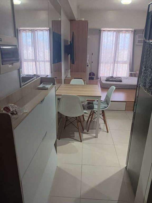 Fully Furnished Studio for Rent Avida Tower 3 in Minglanilla - Image 5