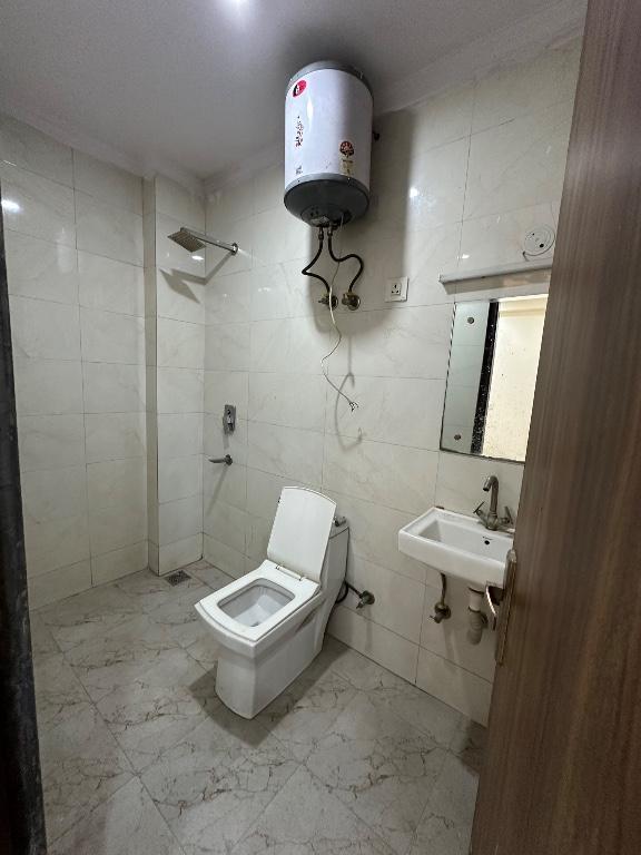 Property dealer in Daryaganj - Image 4