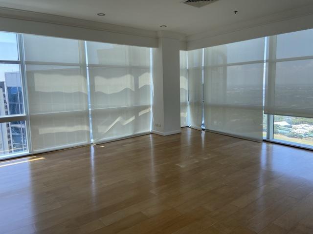Fort Bonifacio, Taguig, Condo For Rent in Pansol - Image 1